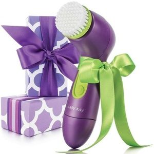 Skinvigorate Cleansing Brush w/ extra head